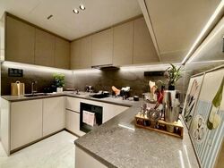 UE Square (D9), Apartment #550948721
